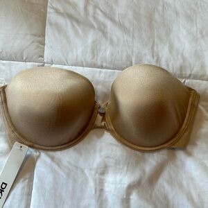 DKNY Smooth Strapless Convertible Underwire  Bra 36D.  NWT